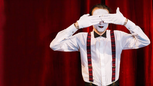 Men thrive in the entertainment industry, and consumers are tired of seeing the same men in every major movie. (Freepik)