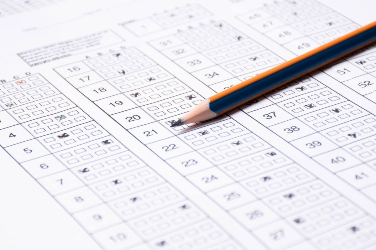 The college admissions process contrasts from country to country, and with the help of globalization, countries continue to influence and shape new ways of pursuing education. (Freepik)