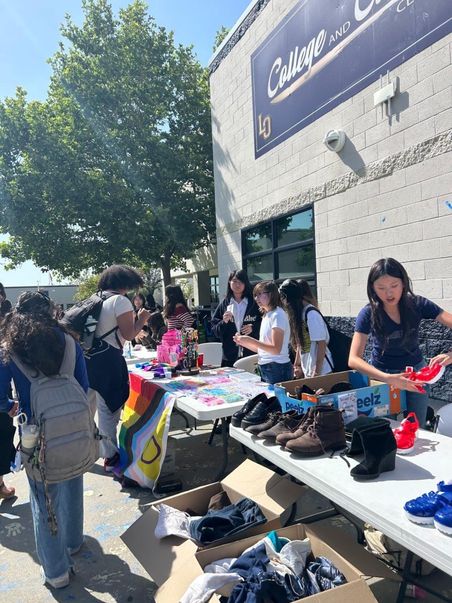 Students had a great time exploring and showcasing artwork, food, and other goodies at this year’s Art Walk, hosted by Grizzly Achievement (Grizzly Achievement)
